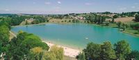 Photo de la base nautique de Lougratte, idéal pour les baignades.